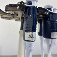 Gilson pipetman x3 Pipettes image 3